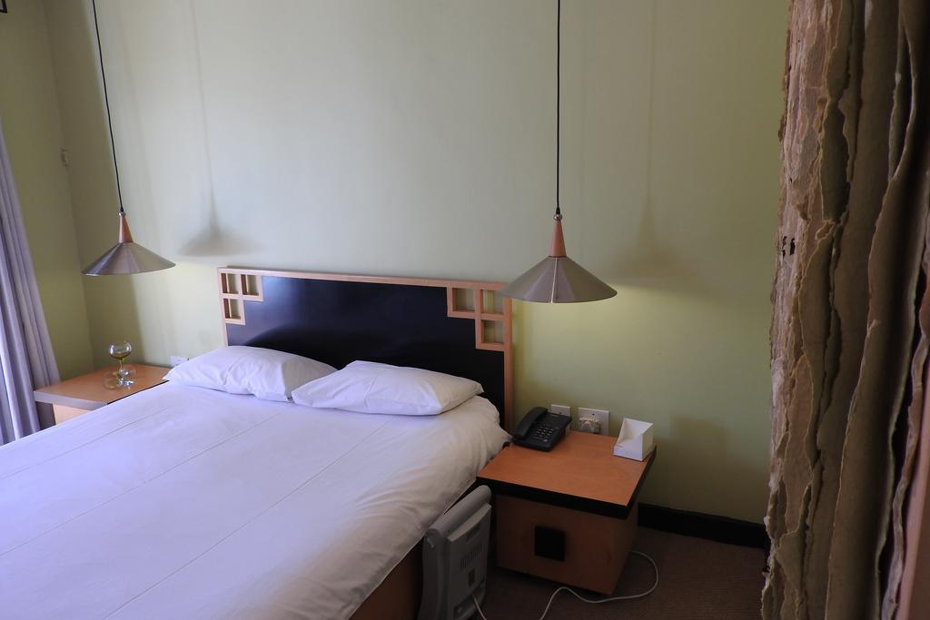 Willow Place Guest House Midrand Zewnętrze zdjęcie